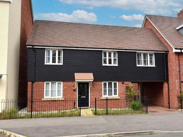 2 bedroom coach house for sale