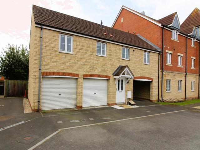 2 bedroom coach house for sale
