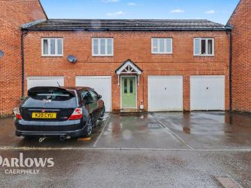 2 bedroom coach house for sale
