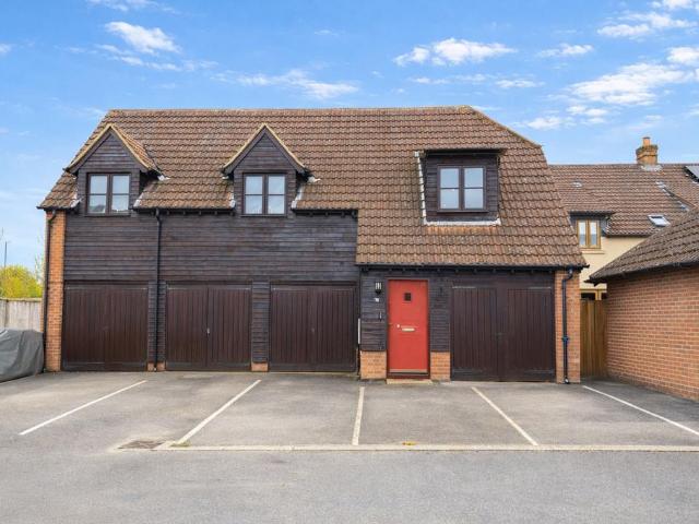 2 bedroom coach house for sale
