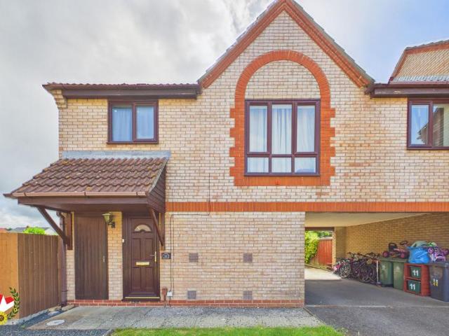 2 bedroom coach house for sale