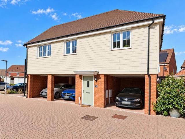 2 bedroom coach house for sale