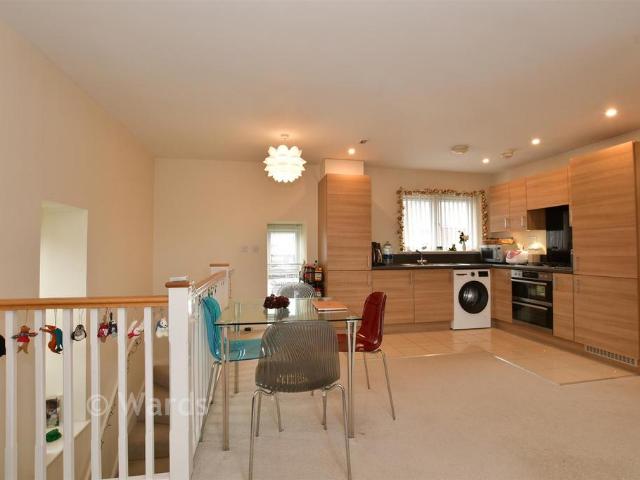 2 bedroom coach house for sale