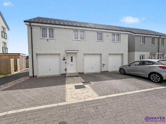 2 bedroom coach house for sale