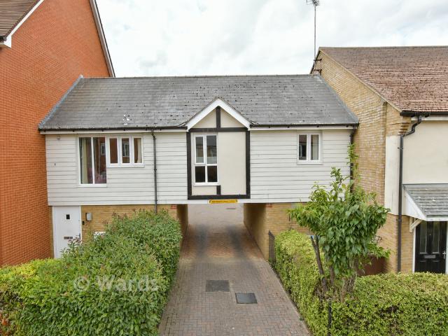 2 bedroom coach house for sale