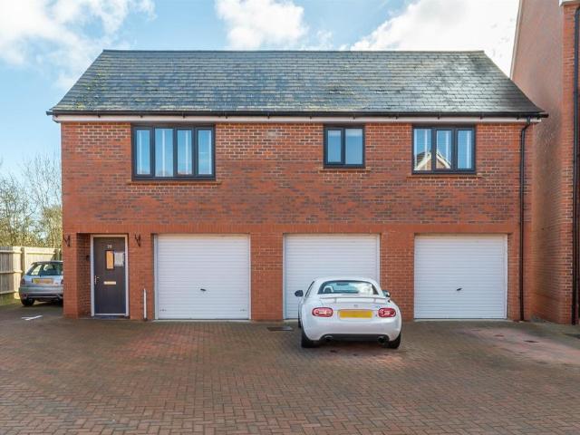 2 bedroom coach house for sale