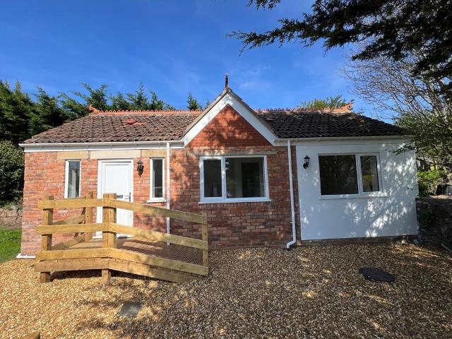 2 bedroom coach house for sale