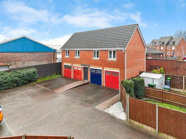 2 bedroom coach house for sale