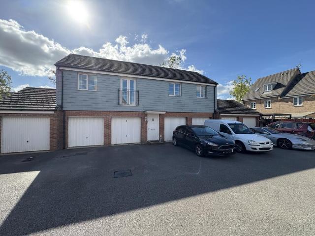 2 bedroom coach house for sale