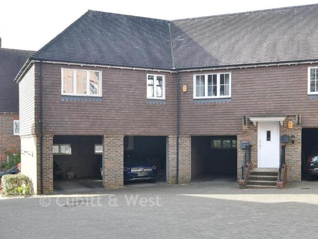 2 bedroom coach house for sale