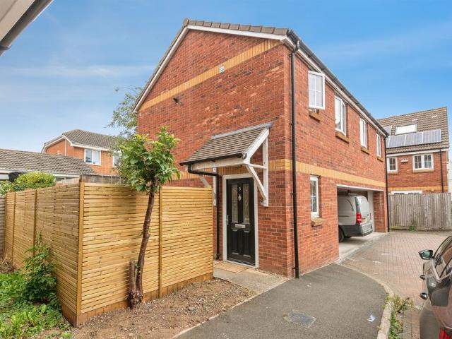2 bedroom coach house for sale