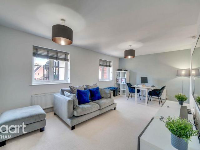 2 bedroom coach house for sale