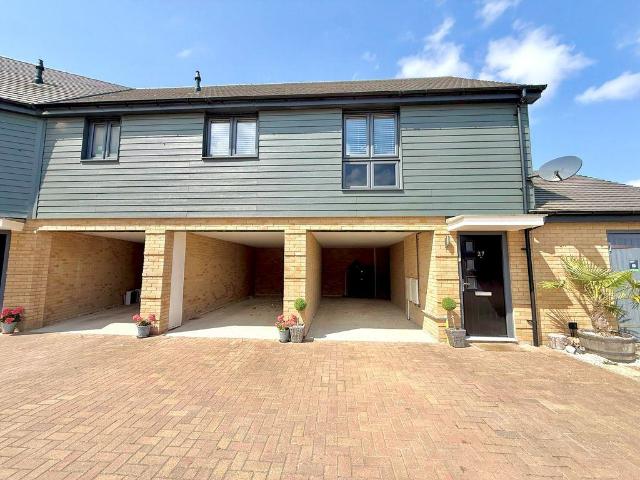 2 bedroom coach house for sale