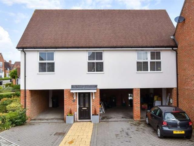 2 Bedroom Coach House Flat