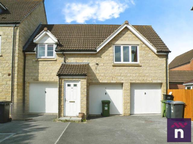 2 Bedroom Coach House Flat