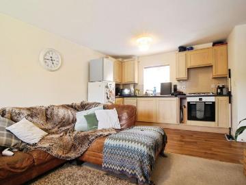 2 bedroom coach house to rent