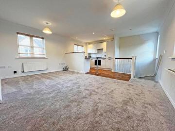2 bedroom coach house to rent