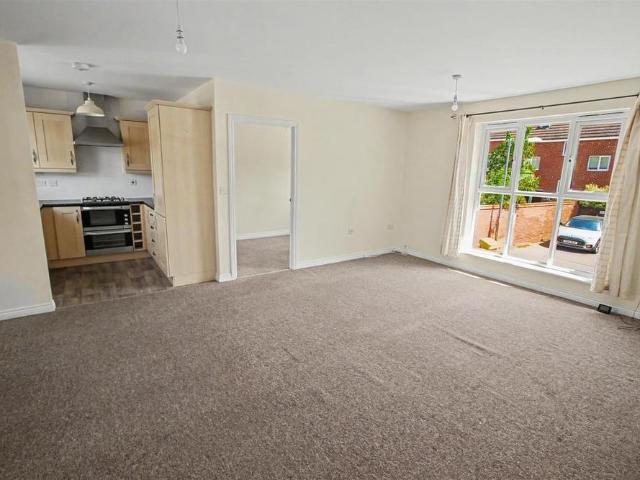 2 bedroom coach house to rent