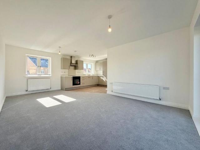 2 bedroom coach house to rent
