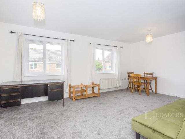 2 bedroom coach house to rent