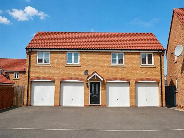 2 Bedroom Coach House To Rent In Rydal Close, Corby, NN18