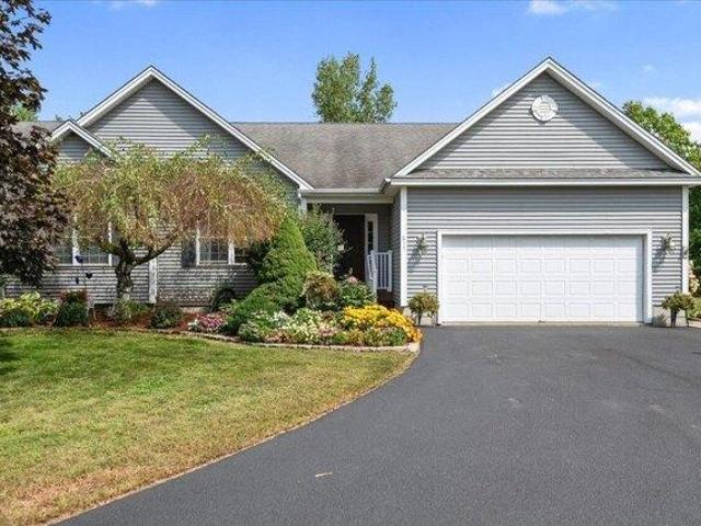 2 bedroom, Colchester VT 05446 105494359