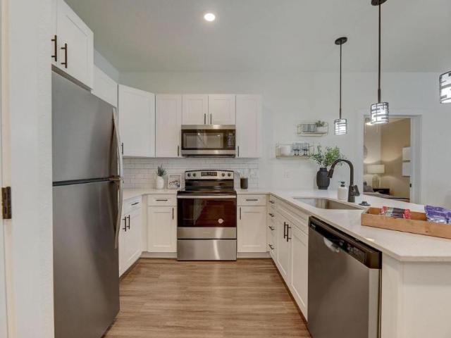 2 bedroom, Colorado Springs CO 80915 LS105323099