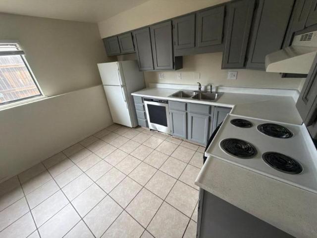 2 bedroom, Colorado Springs CO 80916 105640282