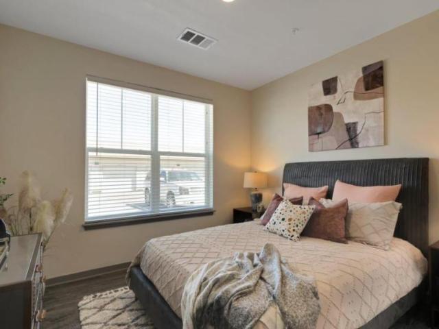2 bedroom, Colorado Springs CO 80922 105164390