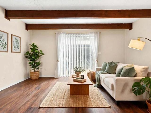 2 bedroom, Columbus OH 43204 105969883