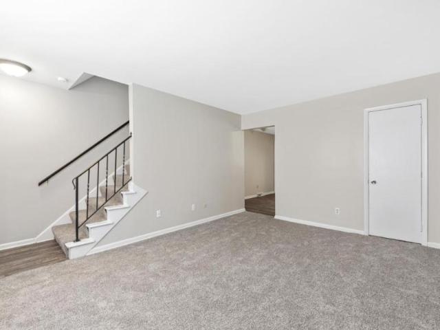 2 bedroom, Columbus OH 43223 105732672