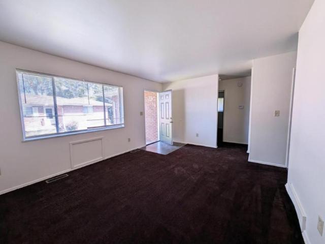 2 bedroom, Columbus OH 43227 LS105597472