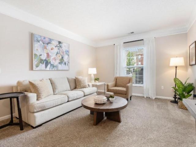 2 bedroom, Columbus OH 43230 105181305