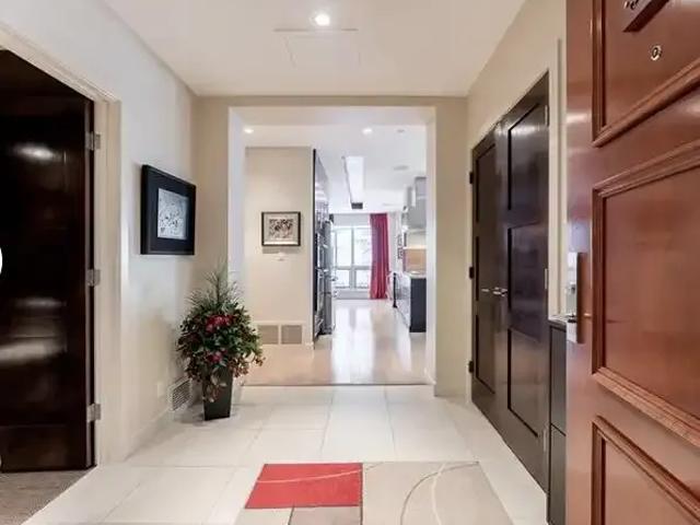 2 Bedroom Condo Calgary AB 104841839