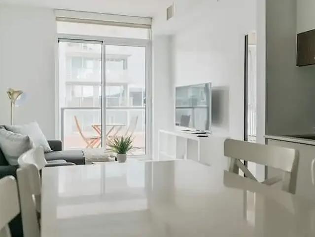2 Bedroom Condo Calgary AB 105394272
