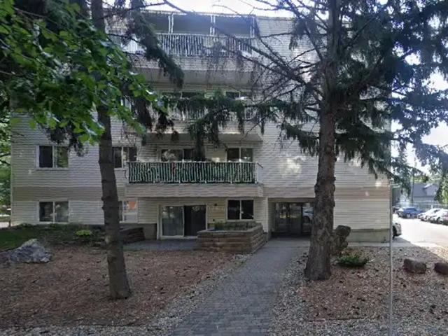2 bedroom condo Close to University Hospital and University of Alberta Incentive offered