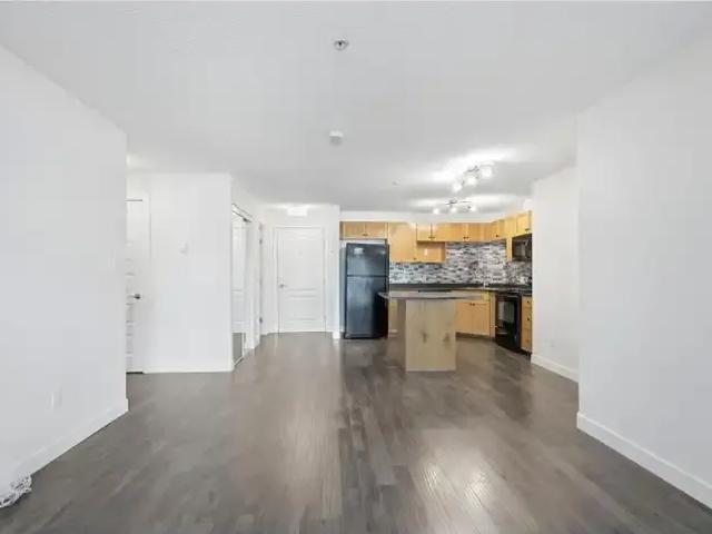 2 Bedroom Condo Edmonton AB 105435105