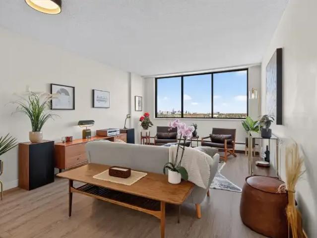2 Bedroom Condo Edmonton AB 106044859
