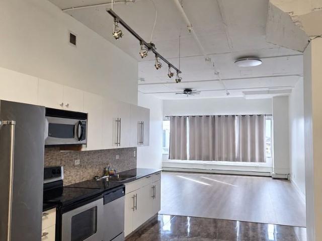 2 Bedroom Condo for Rent at 10179 105 St Nw, Edmonton, AB T5J 3N1 Downtown Edmonton