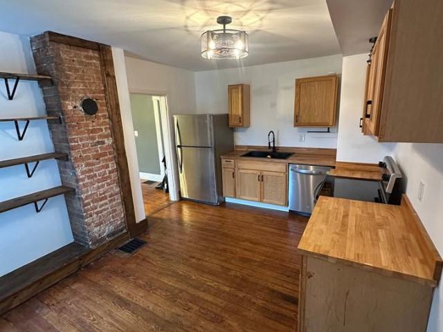 2 Bedroom Condo for Rent at 125 W Corwin St, Circleville, OH 43113