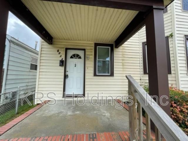 2 Bedroom Condo for Rent at 2713 Oak Ave #1, Newport News, VA 23607 Chestnut