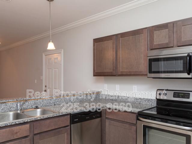 2 Bedroom Condo for Rent at 30914 Louisiana Ave #10A, Denham Springs, LA 70726