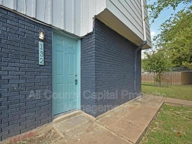 2 Bedroom Condo for Rent at 302 Carmen Ct #132, Austin, TX 78752 St. Johns