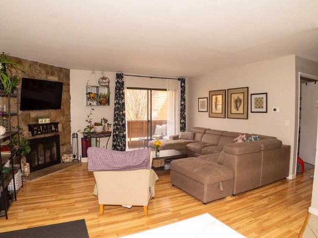 2 Bedroom Condo for Rent at 3305 S Ammons St #102, Lakewood, CO 80227 Bear Creek
