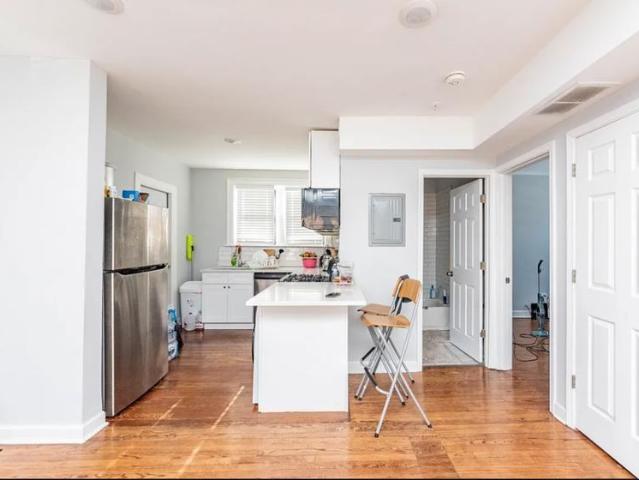 2 Bedroom Condo for Rent at 4415 W School St #15 1, Chicago, IL 60641 Irving Park