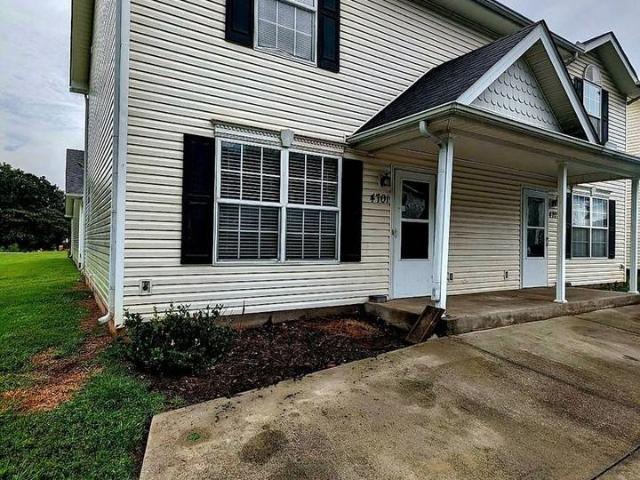 2 Bedroom Condo for Rent at 4701 Scepter Way, Knoxville, TN 37912