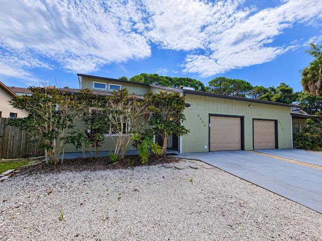 2 Bedroom Condo for Rent at 5324 Desoto Pl #A, Sarasota, FL 34234 Bayou Oaks