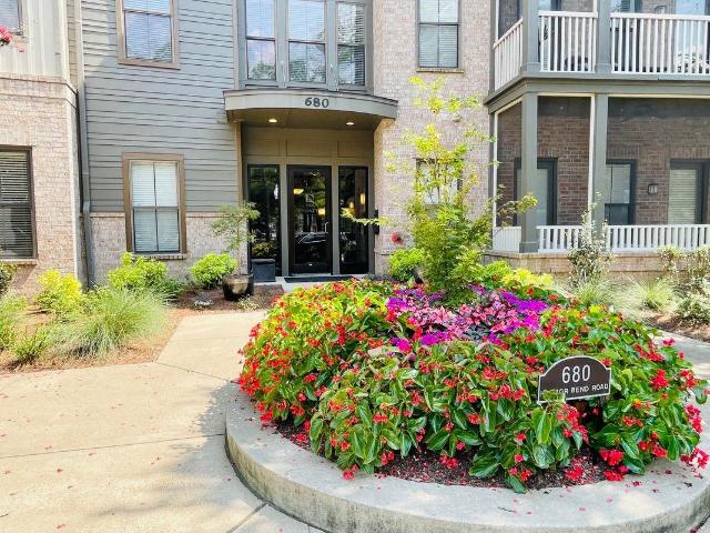 2 Bedroom Condo for Rent at 680 Harbor Bend Rd #206, Memphis, TN 38103 Harbor Town