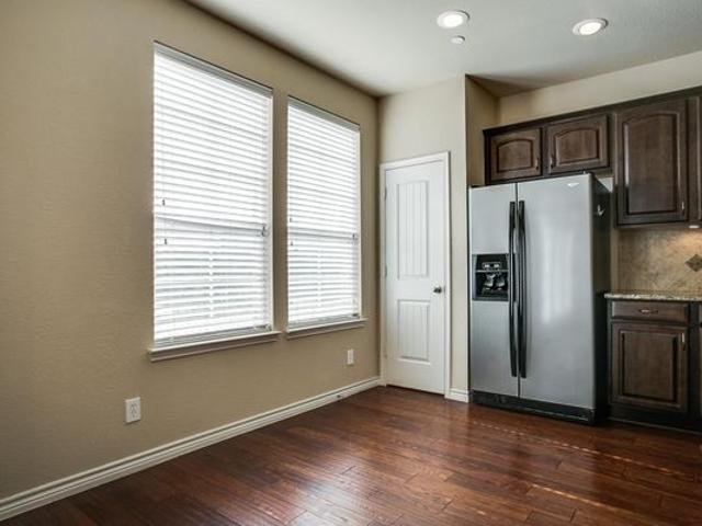 2 Bedroom Condo for Rent at 950 Henderson Street #1148, Fort Worth, TX 76102 Downtown Fort Worth