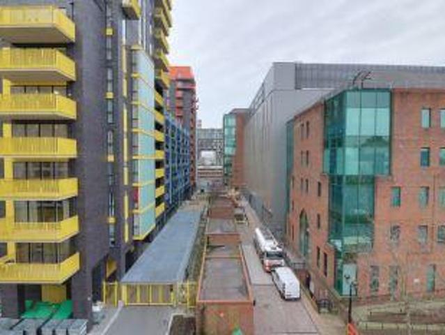 2 Bedroom Condo London England 105509732